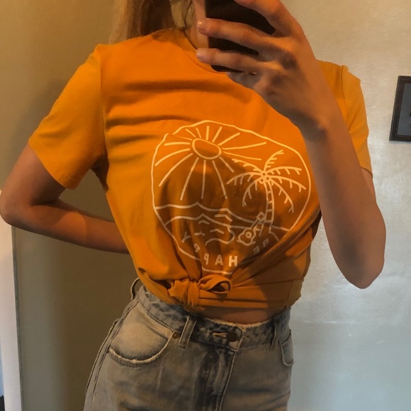 SHEIN tee - Picture 4 of 4